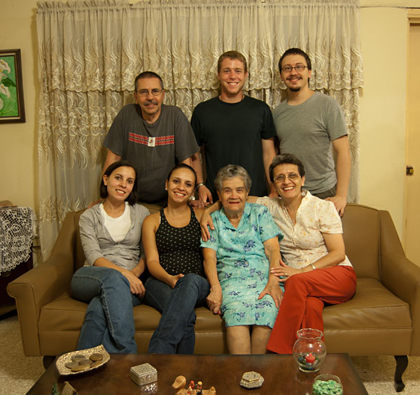 Jeff Nadel with his host family in San José